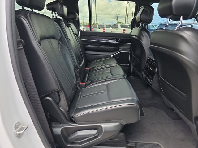 2022 Jeep Wagoneer Series III 4x2