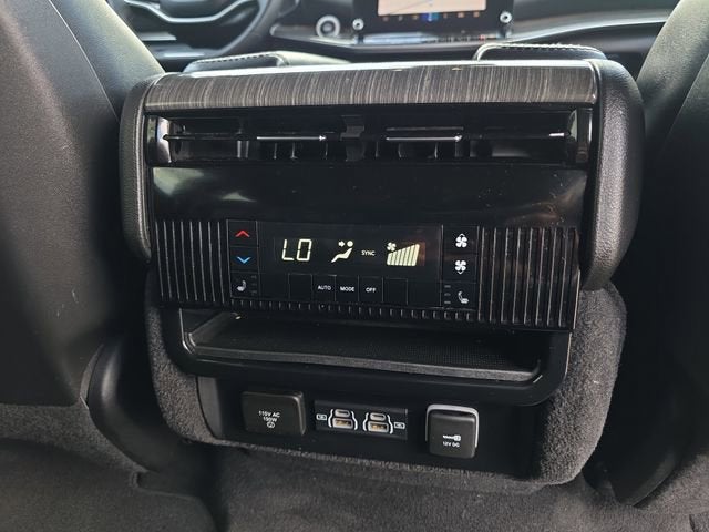 2022 Jeep Wagoneer Series III 4x2