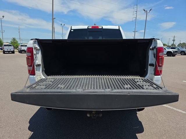 2019 RAM 1500 Laramie Crew Cab 4x4 5'7" Box