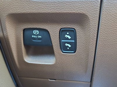 2019 RAM 1500 Laramie Crew Cab 4x4 5'7" Box