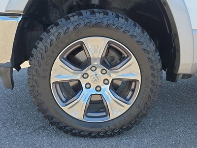 2019 RAM 1500 Laramie Crew Cab 4x4 5'7" Box