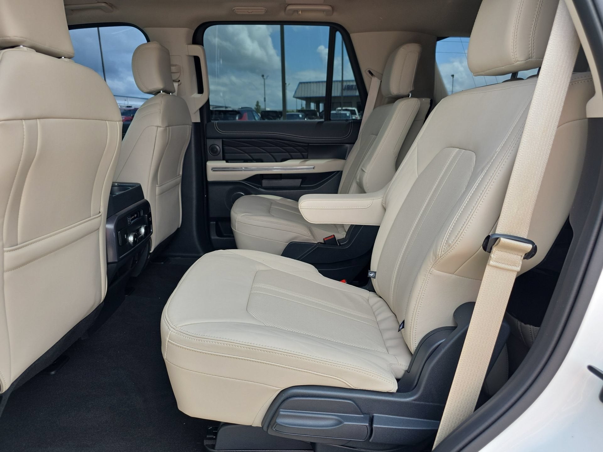 2024 Ford Expedition Platinum