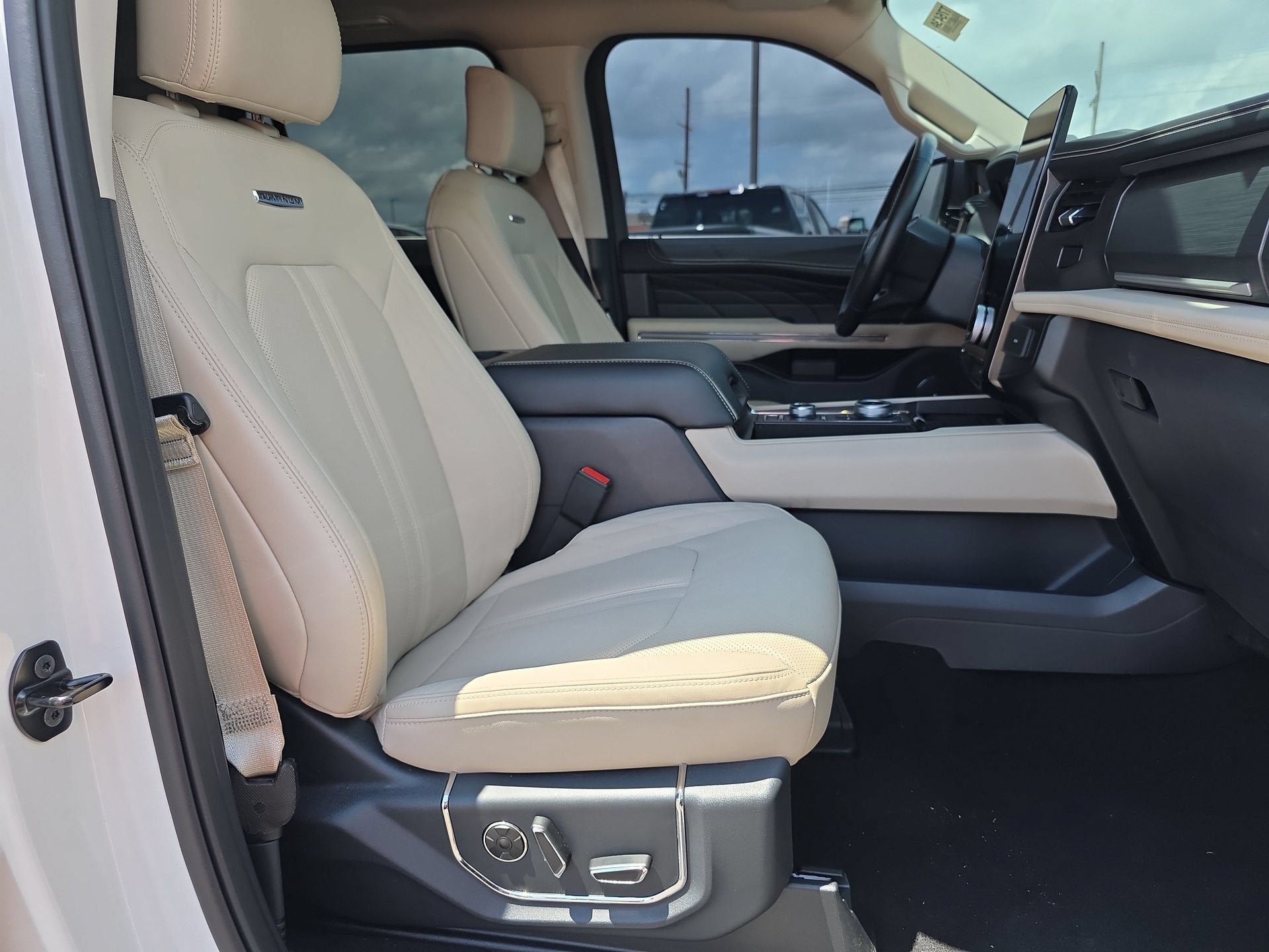 2024 Ford Expedition Platinum