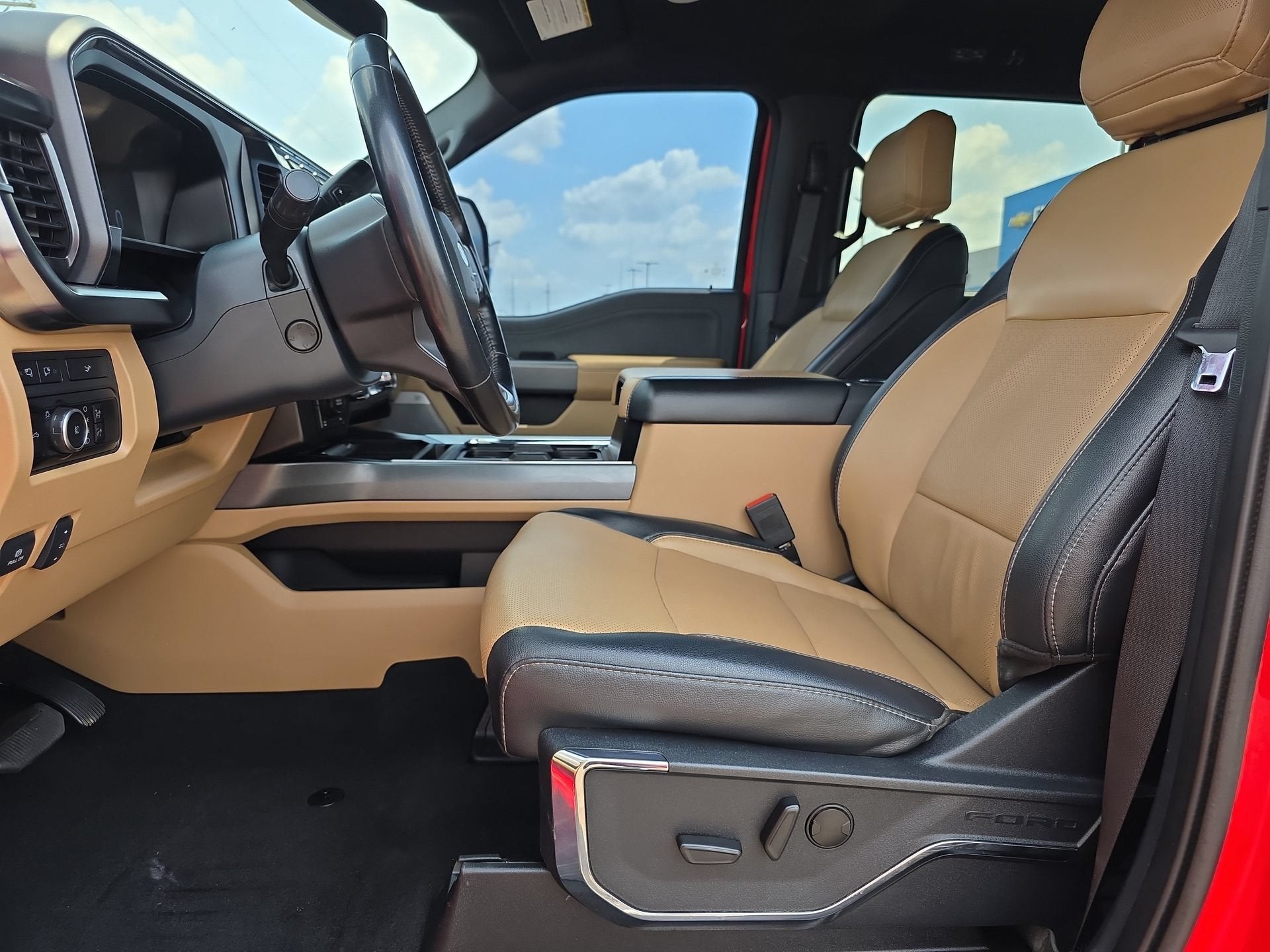 2023 Ford F-250 LARIAT