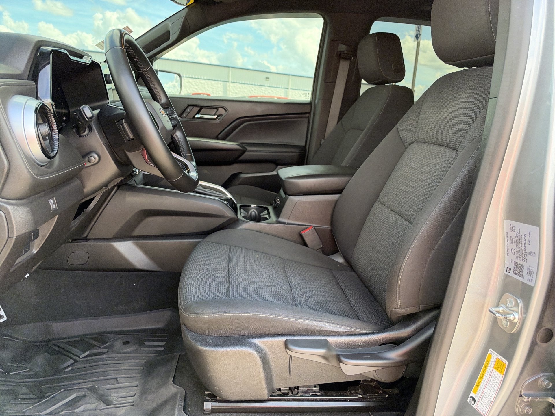 2024 Chevrolet Colorado LT