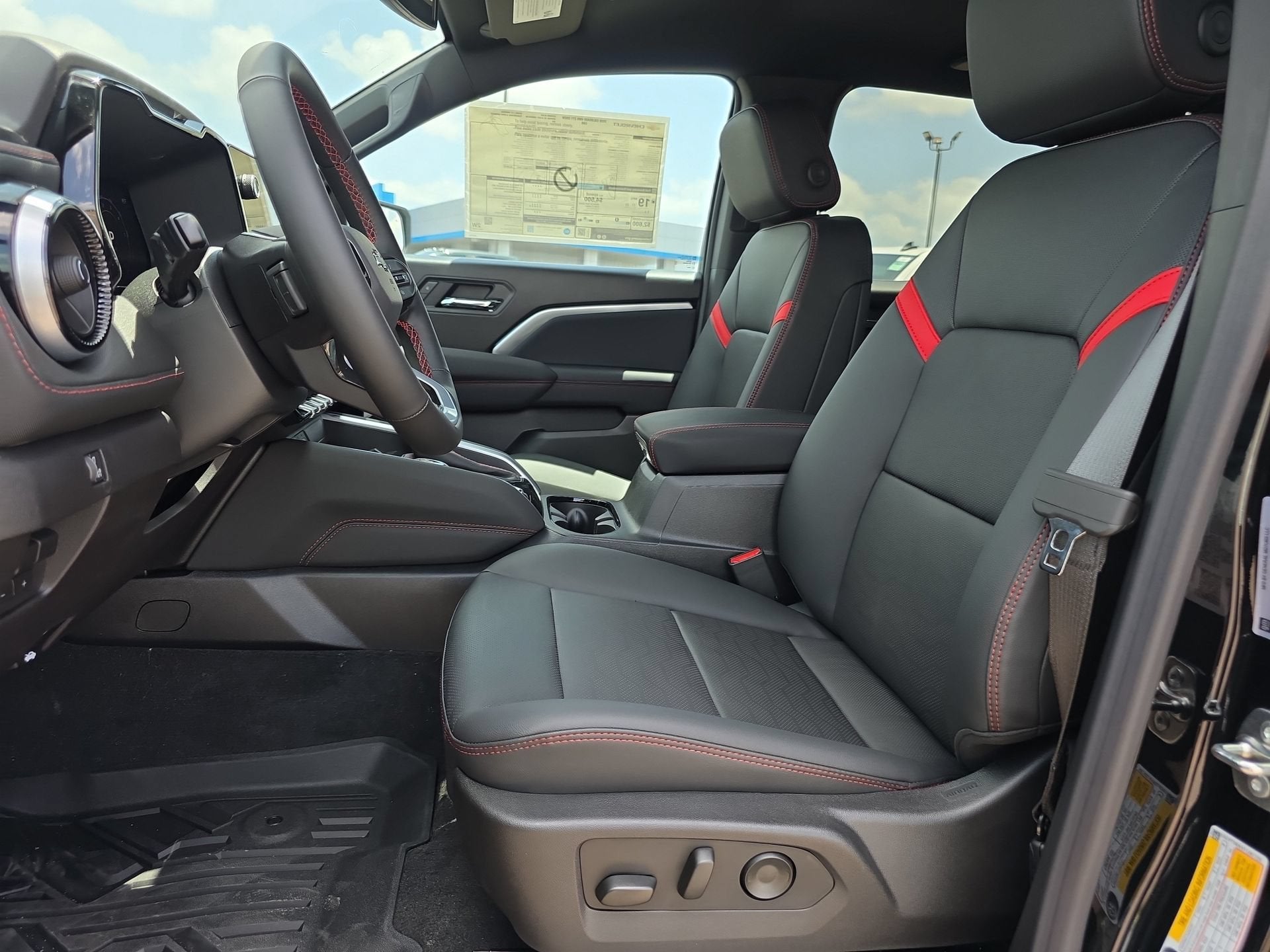 2026 Chevrolet Colorado Z71 - Photo 10