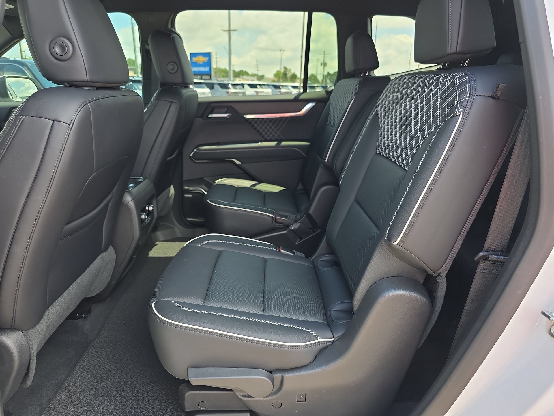 2025 GMC Acadia Denali