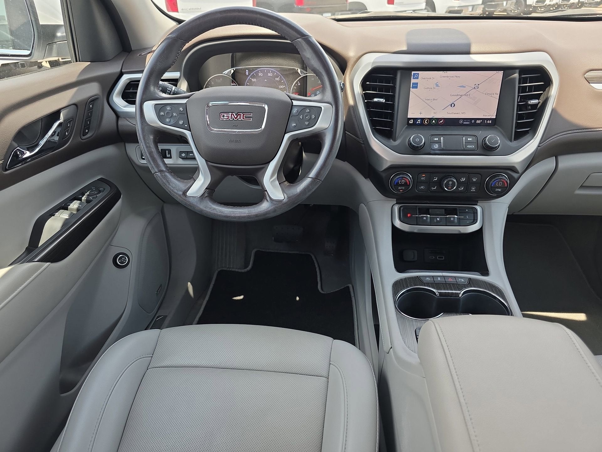 2021 GMC Acadia SLT