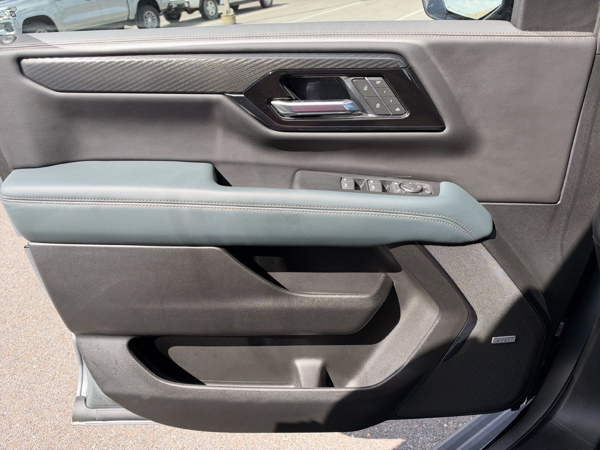 2025 GMC Yukon AT4