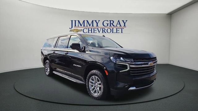 2023 Chevrolet Suburban LT