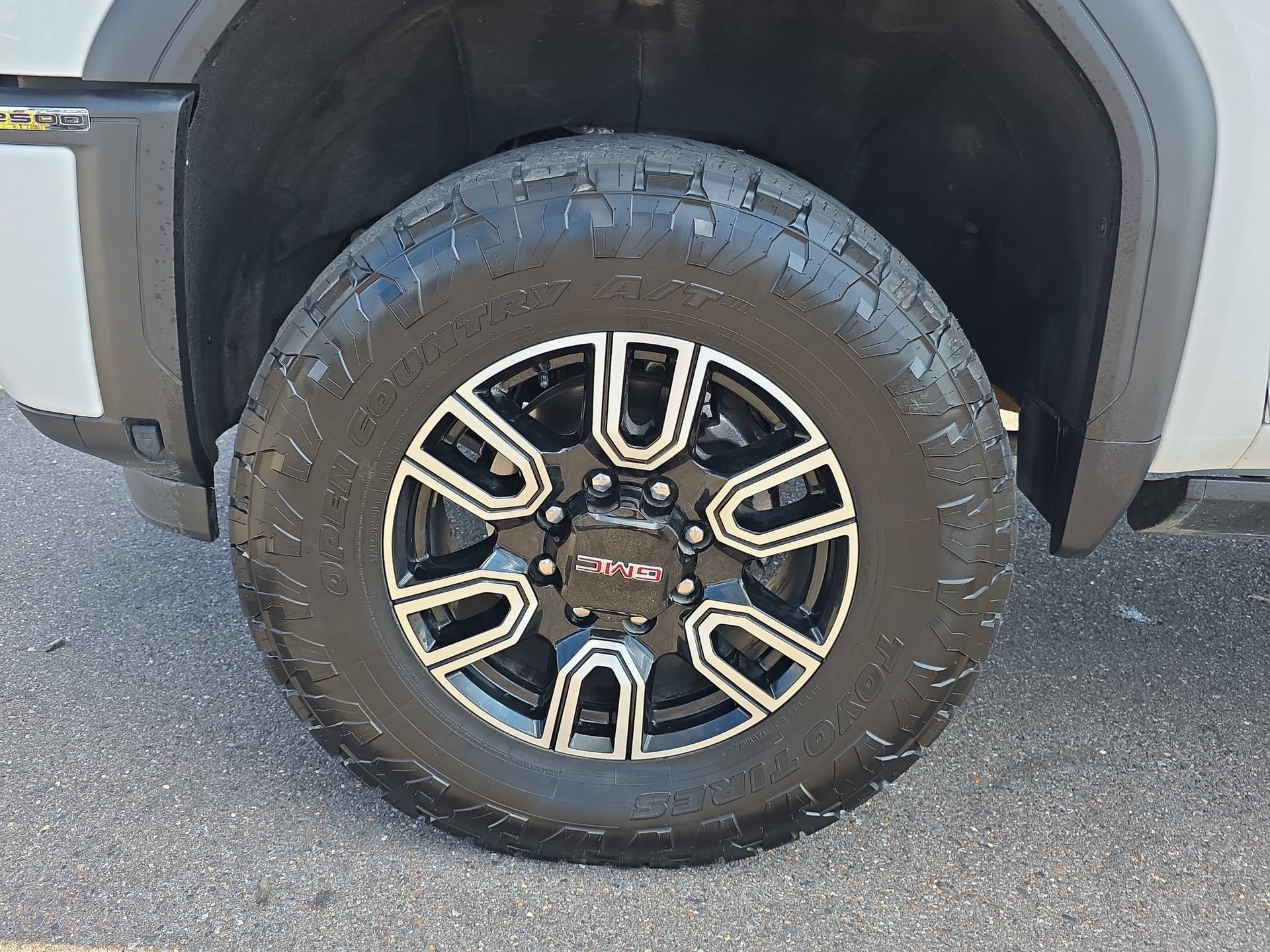2024 GMC Sierra 2500 HD AT4