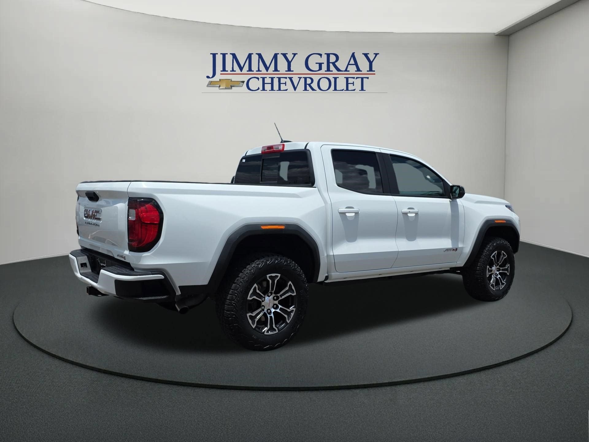 2024 GMC Canyon AT4