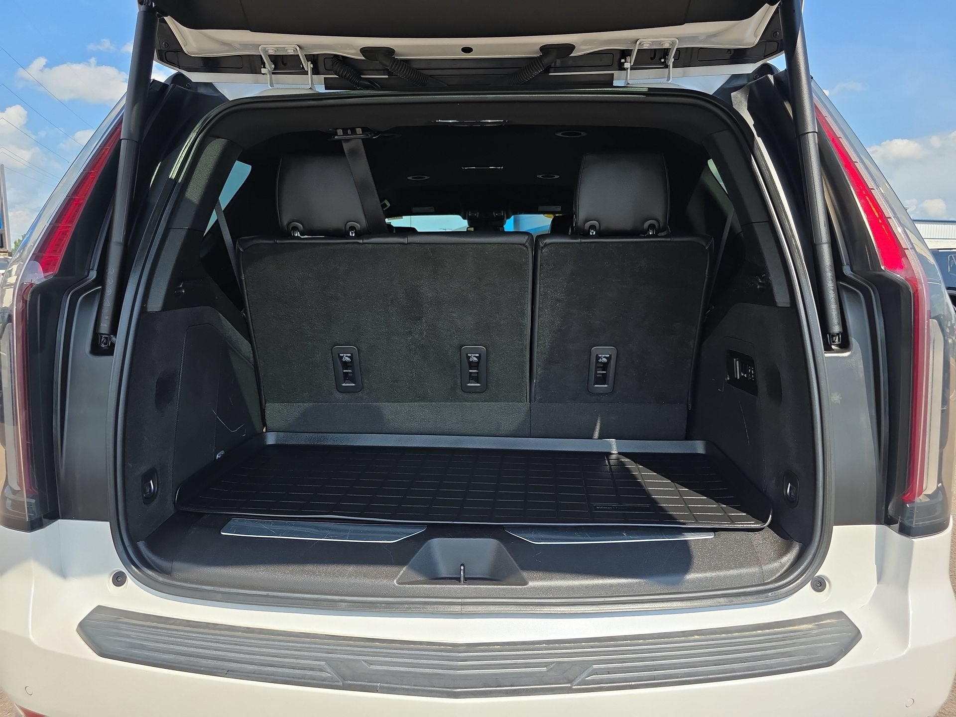 2021 Cadillac Escalade Luxury