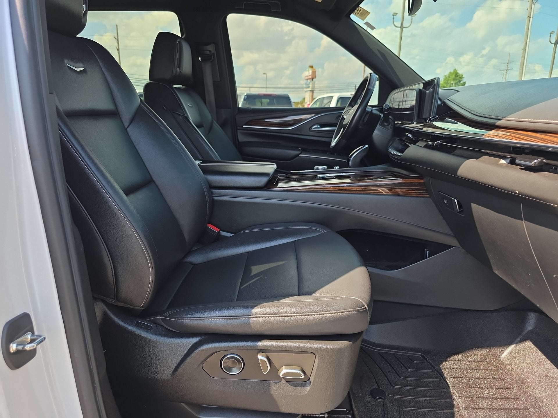 2021 Cadillac Escalade Luxury