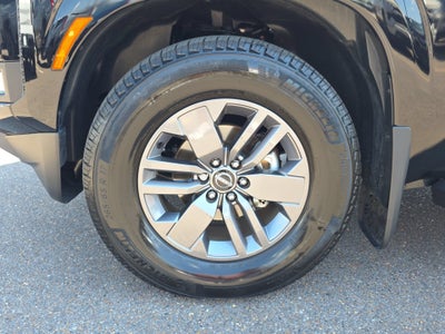 2025 Nissan Frontier Crew Cab SV 4x2