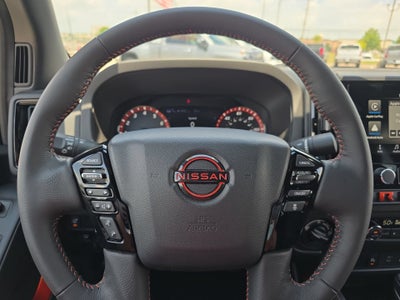 2025 Nissan Frontier Crew Cab PRO-4X 4x4