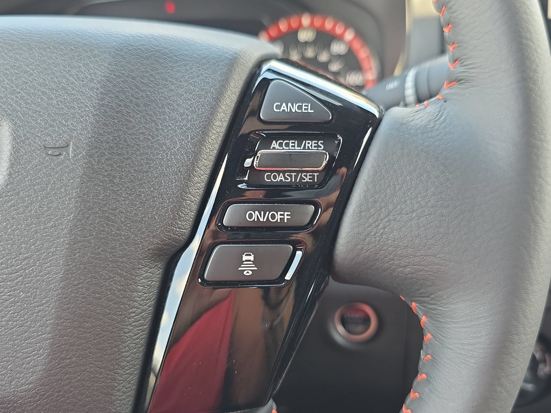 2025 Nissan Frontier Crew Cab PRO-4X 4x4