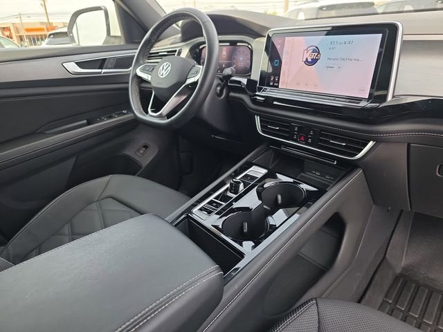 2024 Volkswagen Atlas Cross Sport 2.0T SE w/Technology