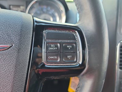 2016 Chrysler Town & Country S
