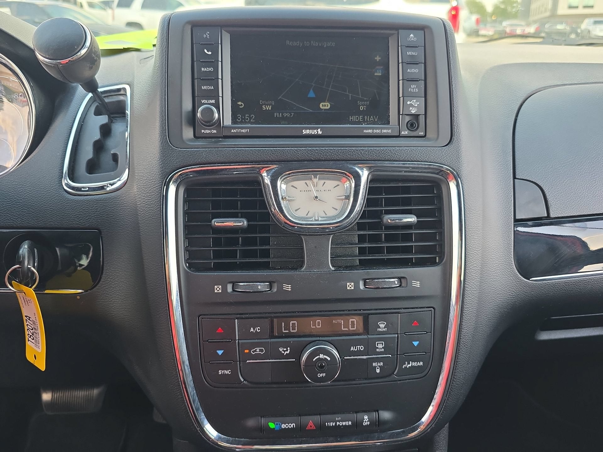 2016 Chrysler Town & Country S