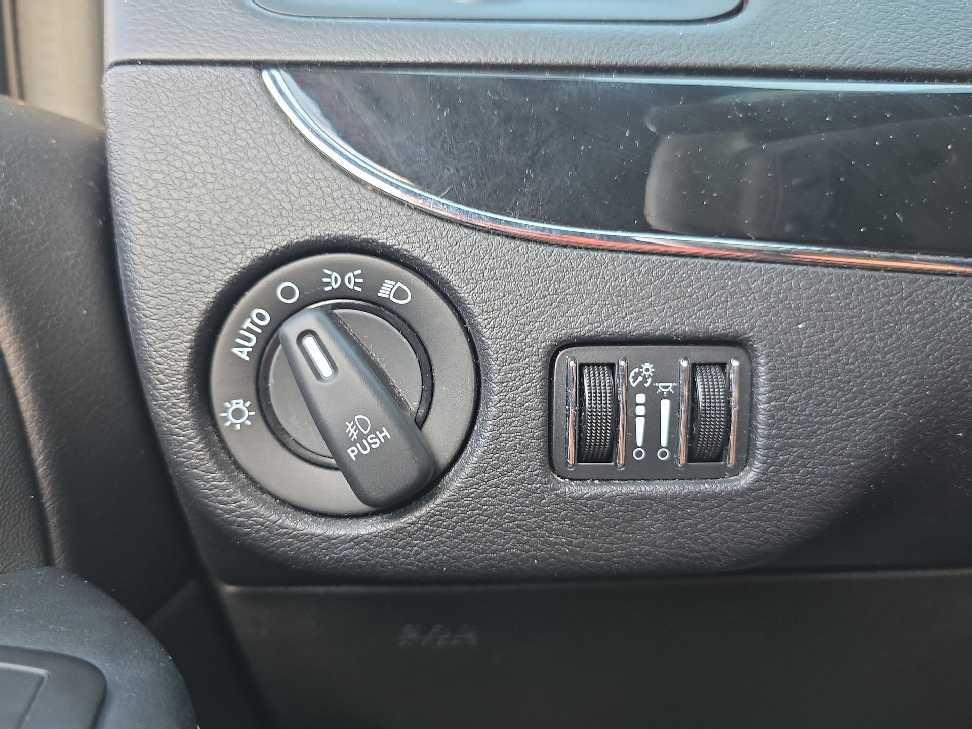 2016 Chrysler Town & Country S