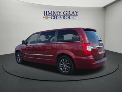 2016 Chrysler Town & Country S