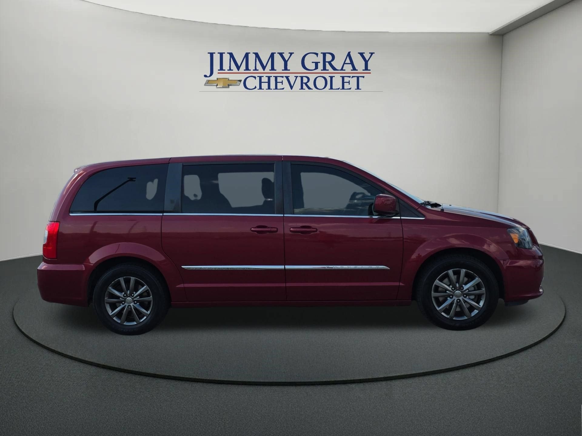 2016 Chrysler Town & Country S