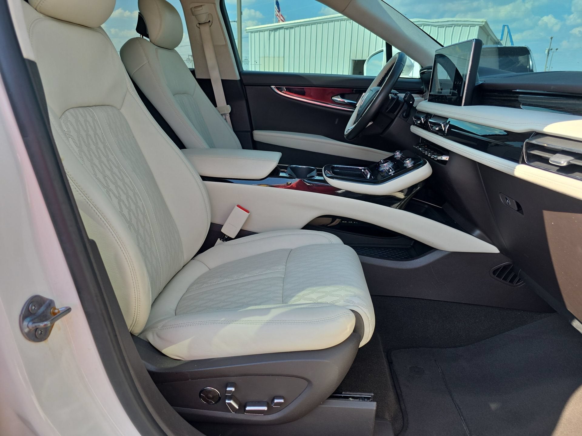 2023 Lincoln Nautilus Black Label