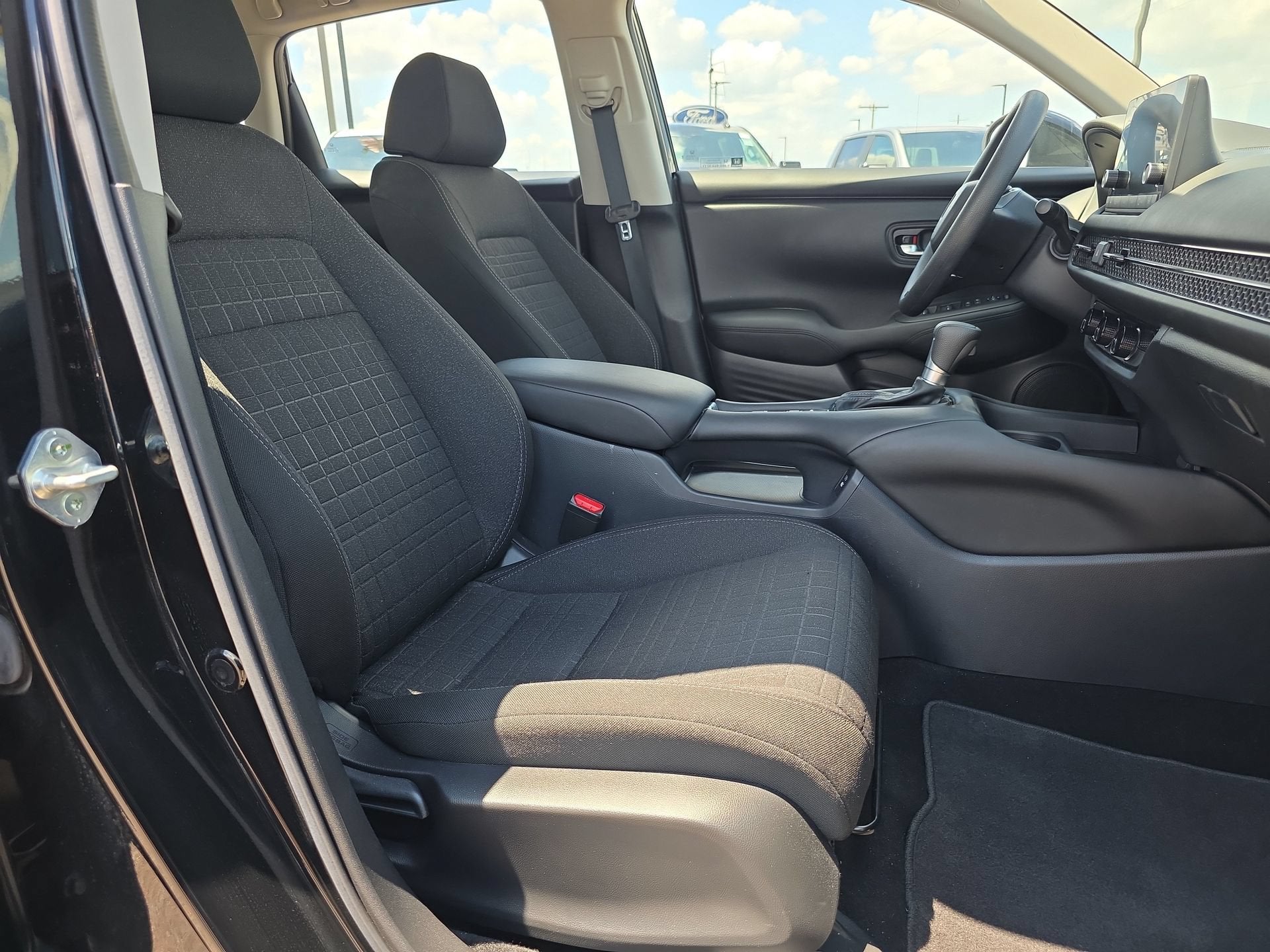 2025 Honda HR-V 2WD LX