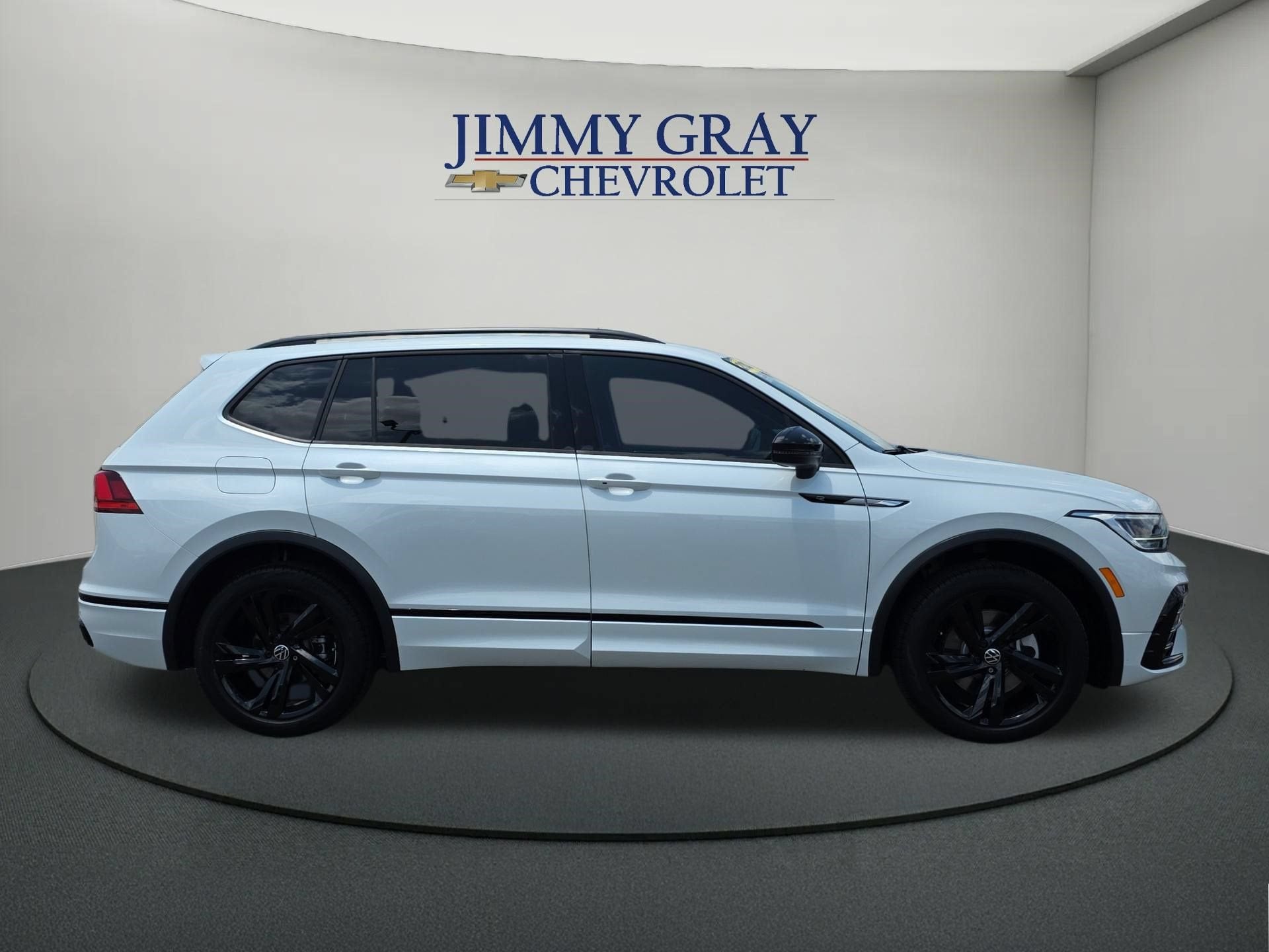 2024 Volkswagen Tiguan 2.0T SE R-Line Black
