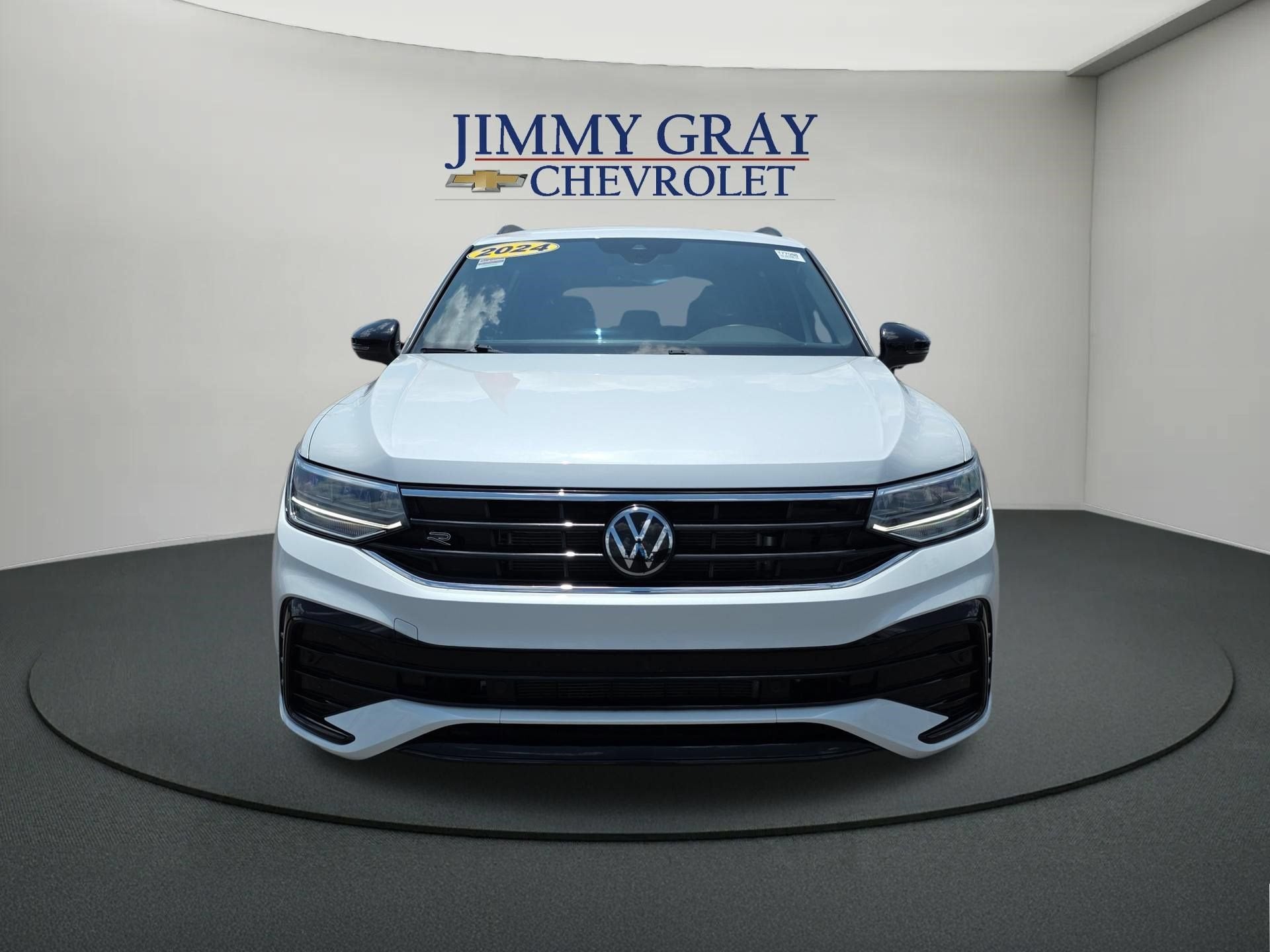 2024 Volkswagen Tiguan 2.0T SE R-Line Black
