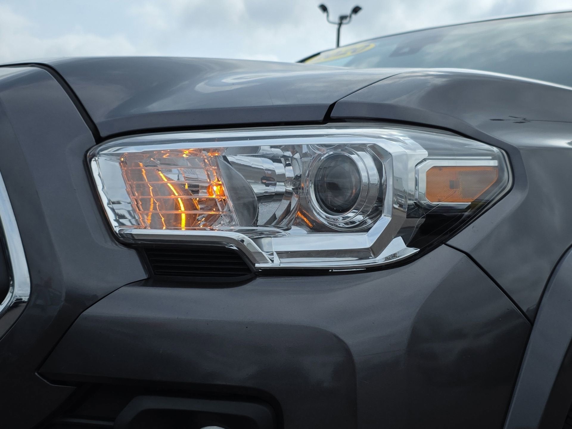 2020 Toyota Tacoma SR5 V6