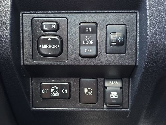 2018 Toyota Tundra SR5 4.6L V8