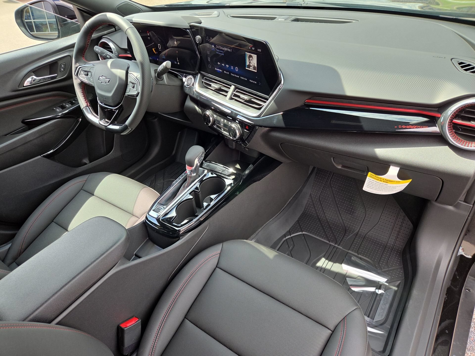 2026 Chevrolet Trax RS - Photo 16