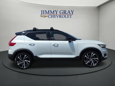 2020 Volvo XC40 T5 R-Design